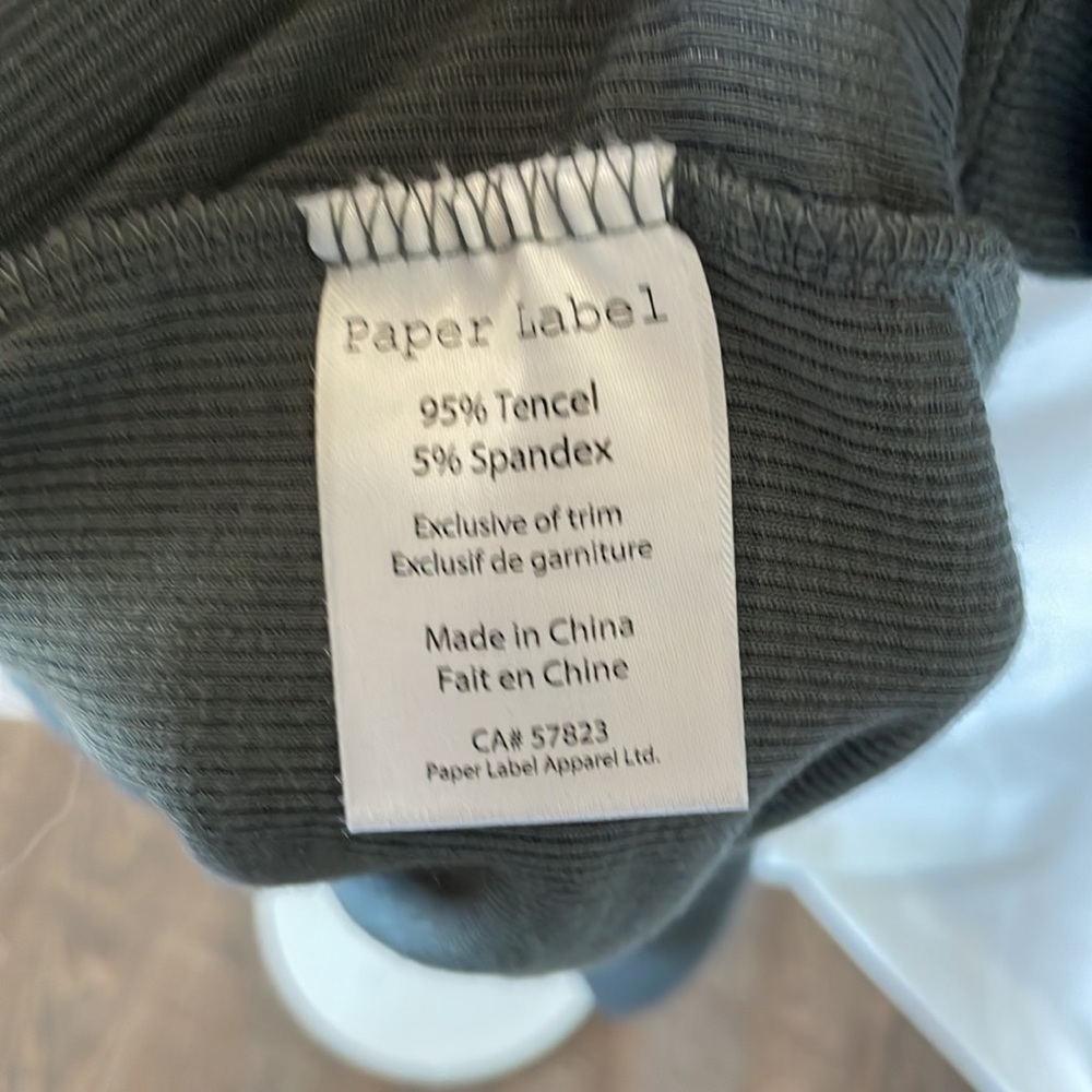 🇨🇦PAPER LABEL grey dress size s - Picture 9 of 9